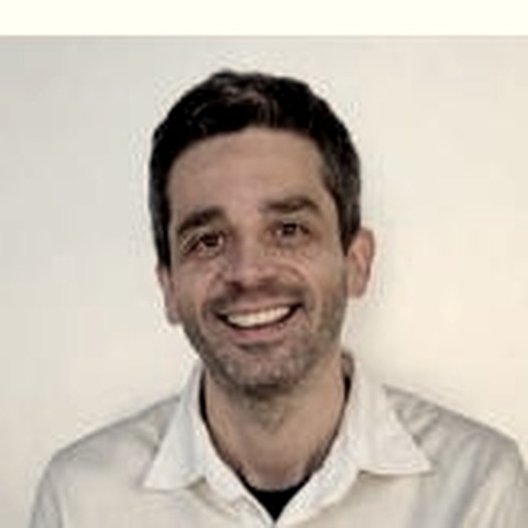 Carlos Velasco, redes sociales de Dharmadhatu
